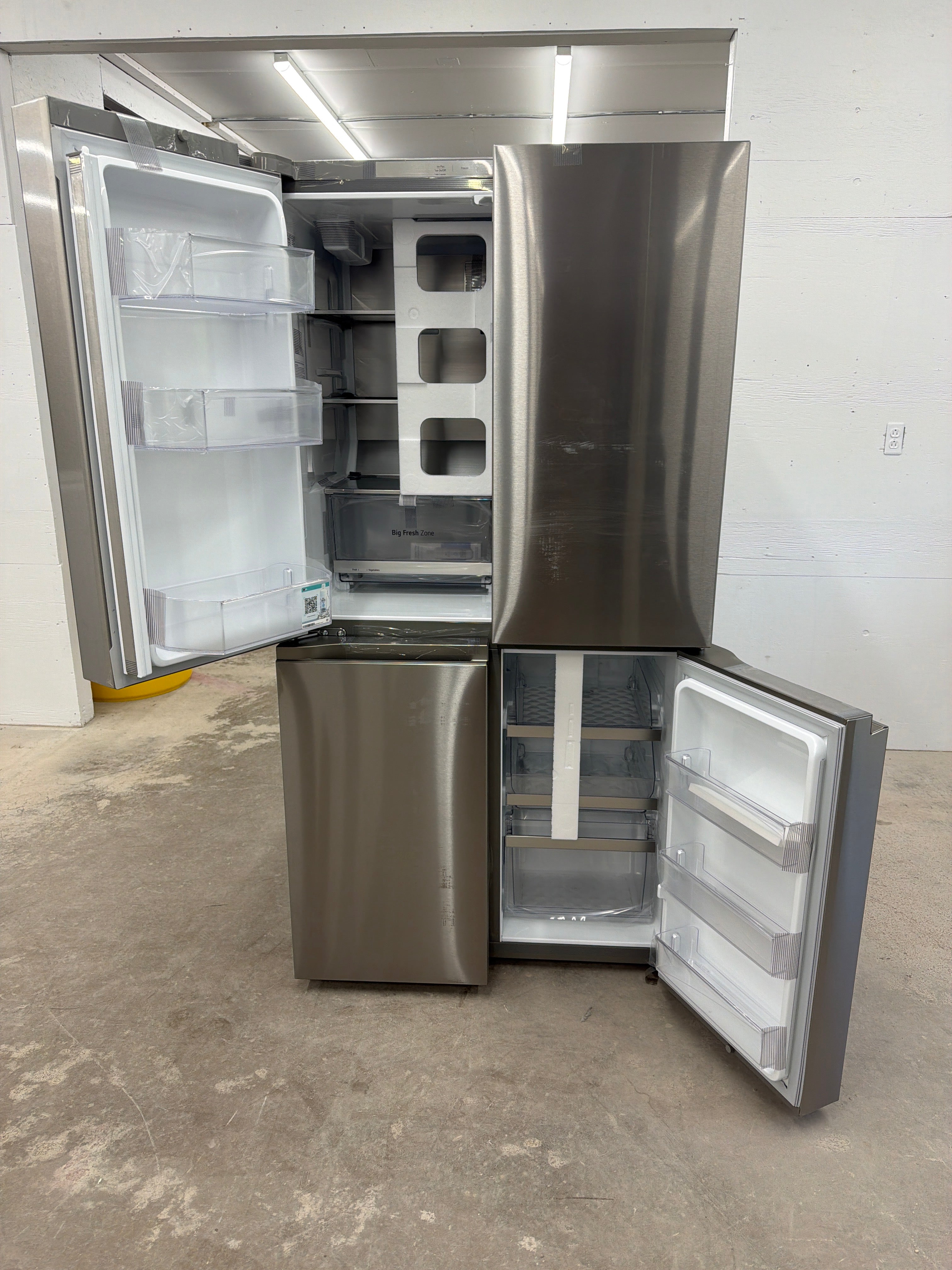 LF24C8200S