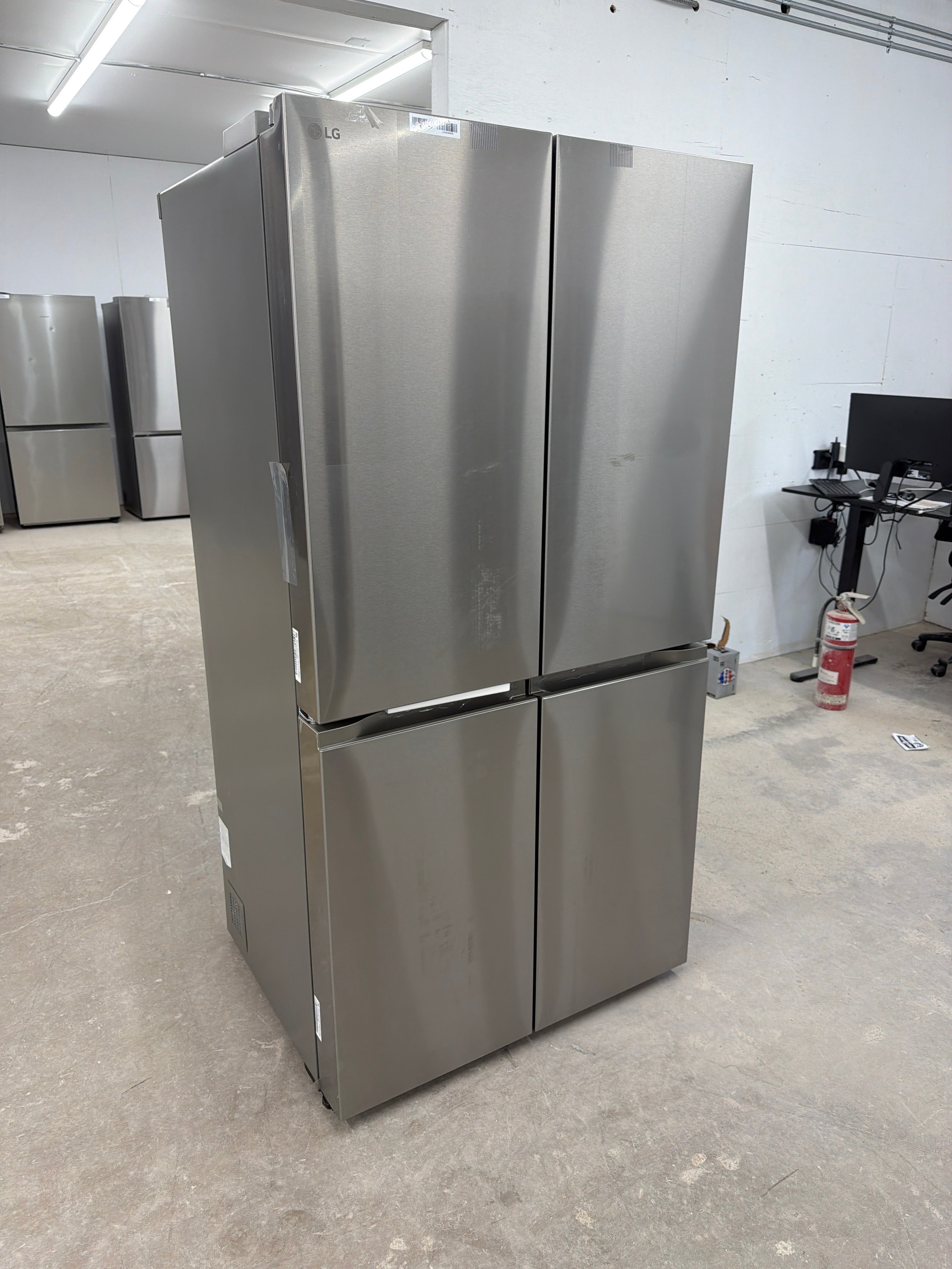 LF24C8200S