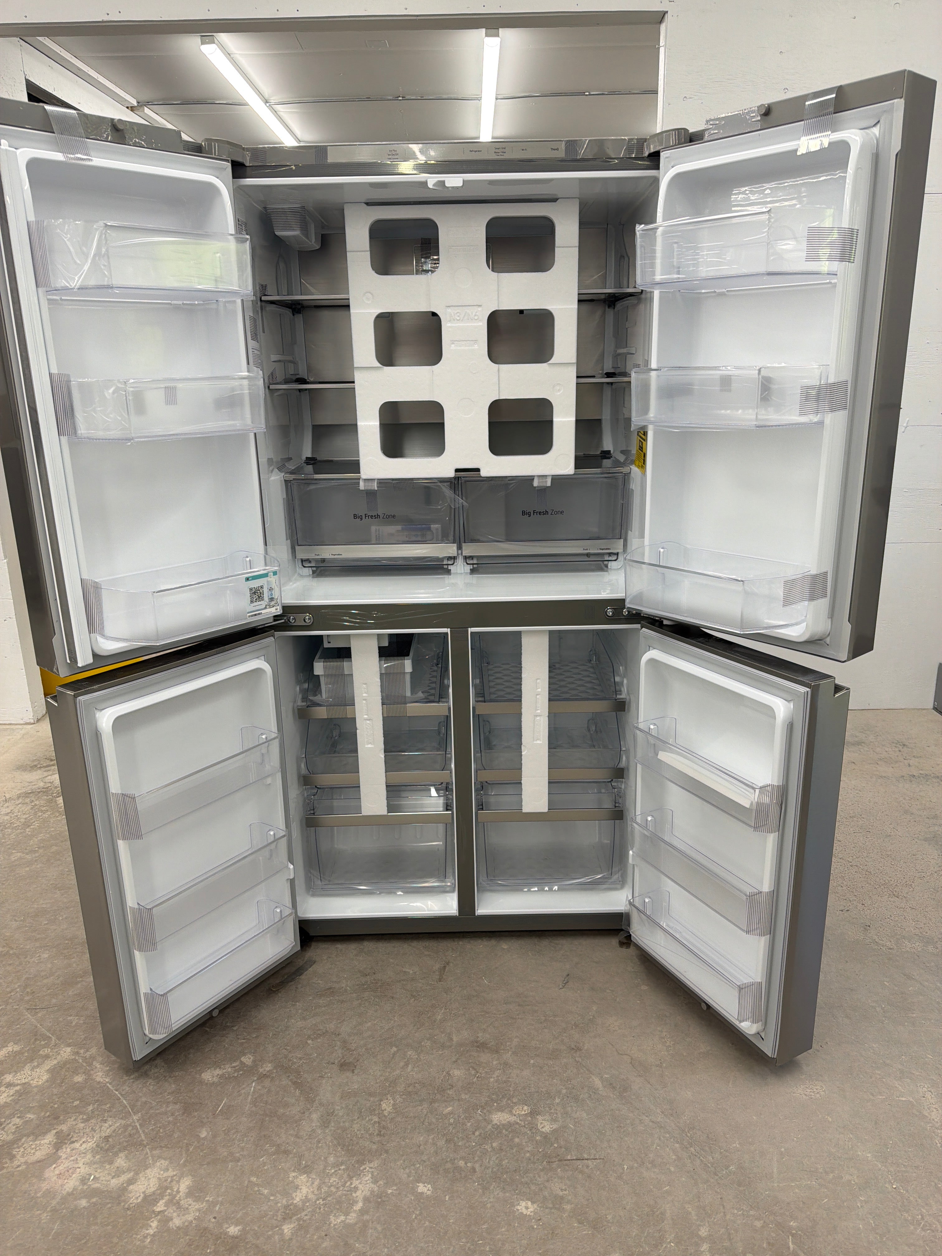 LF24C8200S
