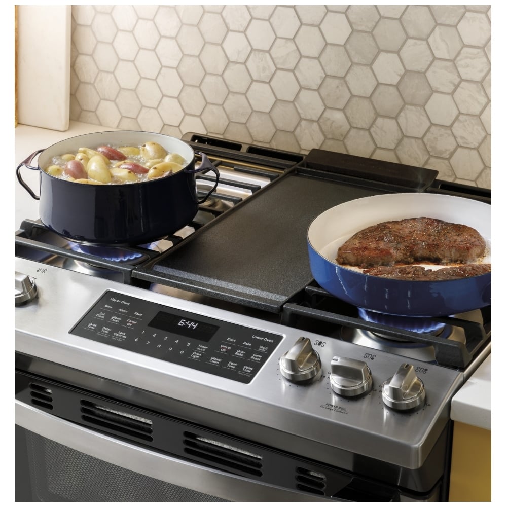 Cuisinière à gaz double four encastrée de 30" GE JCGSS86SPSS