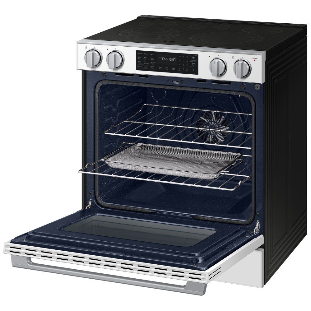 NSE80H63SWAC - Cuisinière électrique série 80 Samsung 30 po 6,3 pi³ avec convection véritable – Verre blanc