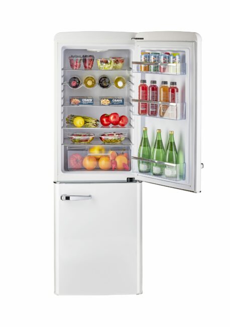 UGP-215L W AC - Réfrigérateur rétro à congélateur inférieur Classic Retro 21,6 po 7 pi³ en Blanc guimauve
