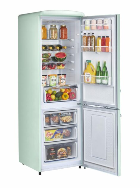 UGP-330L LG AC - Réfrigérateur rétro Classic à congélateur inférieur 11,7 pi³, 23,6 po, Vert menthe d’été