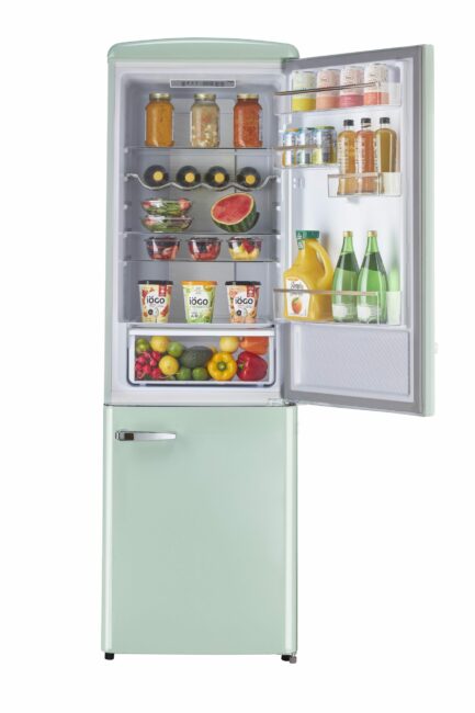 UGP-330L LG AC - Réfrigérateur rétro Classic à congélateur inférieur 11,7 pi³, 23,6 po, Vert menthe d’été