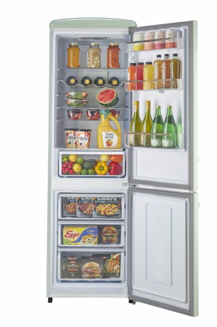 UGP-330L LG AC - Réfrigérateur rétro Classic à congélateur inférieur 11,7 pi³, 23,6 po, Vert menthe d’été